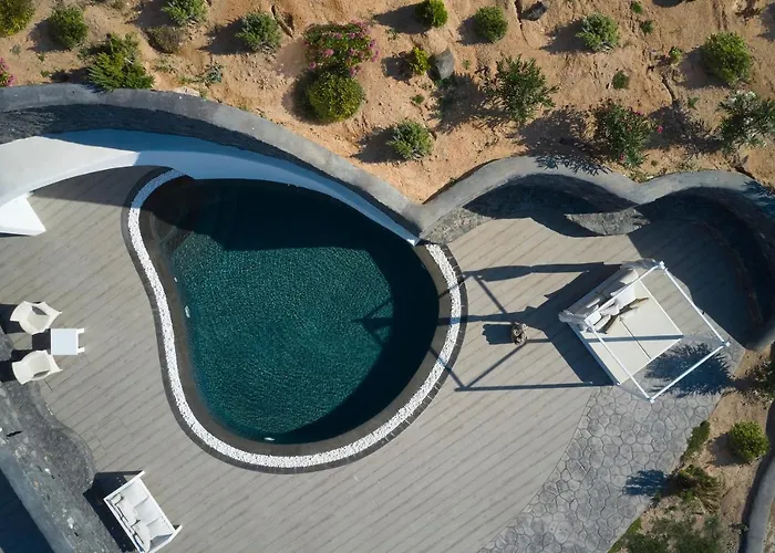 Danae Suites Santorini