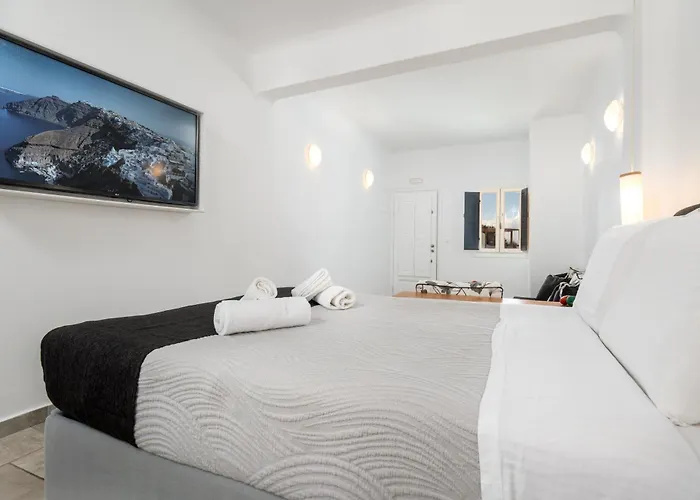 Amaze Suites