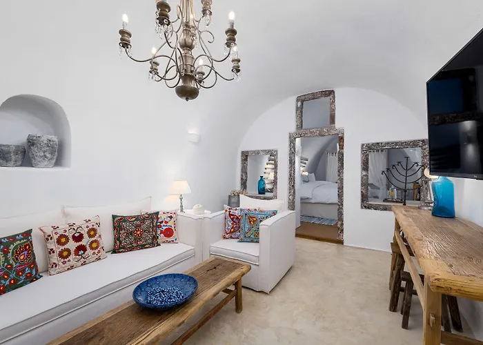 Iconic Santorini, A Boutique Cave Hotel By Sandglass